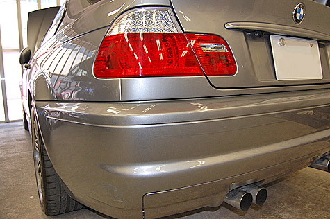 BMW M3 (E46)のリヤバンパ—修理
