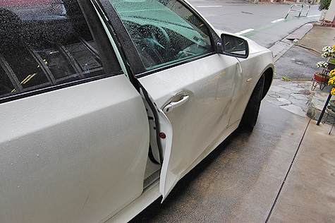 BMW･525i･Mスポーツ (E60)のドアの破損の詳細