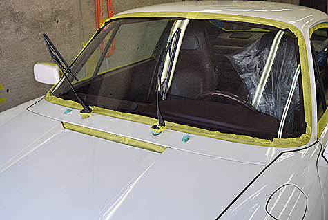 ポルシェ・911・カレラ(930)のガラス部をマスキング