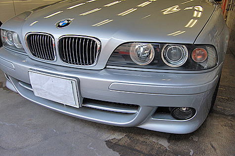 BMW･525i･Mスポーツ(E39)のモール同色塗装が完了