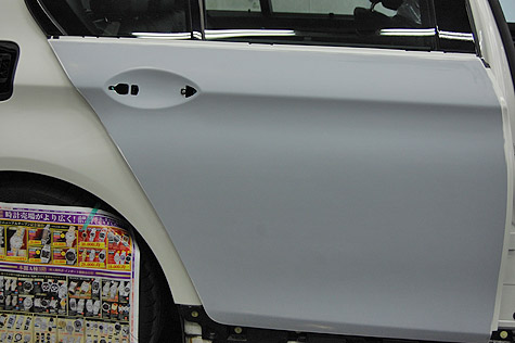 BMW 535i (F10)の塗装前の準備