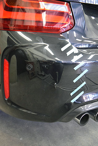 BMW・M2クーペ(F87) のリヤバンパ—破損の詳細