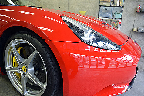 �t�F���[���E�J���t�H���j�A�̑O���ʉ摜