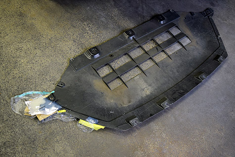 �t�F���[���E�J���t�H���j�A�̃A���_�[�J�o�[�̊����FRP���쐬