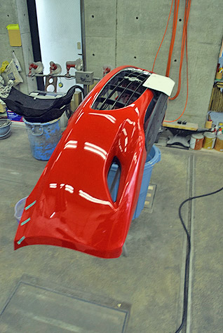 �t�F���[���E�J���t�H���j�A�̃o���p�[��E��