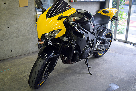 �L���C�ɒ������z���_�CBR1000RR (SC59)