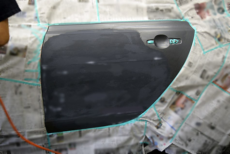 �W���K�[�XF��X�|�[�c�u���C�N�̃h�A�ɉ��n�̃T�t�F��h��