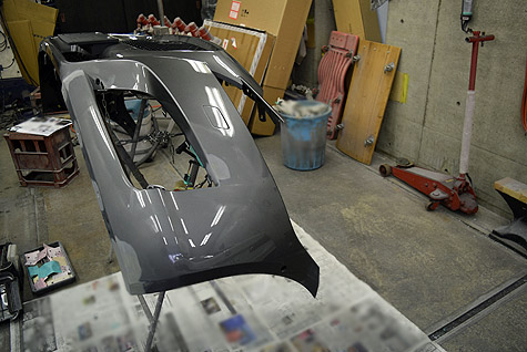 �W���K�[�XF��X�|�[�c�u���C�N�̑O�o���p�[�̕\�ʂɃp�e�t��