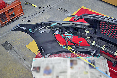 �W���K�[�XF��X�|�[�c�u���C�N�̑O�o���p�[�̉����̔j����ڍ�