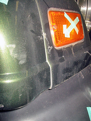 �W�[�v������O���\�̃t�F���_�[�̃E�B���J�[�̃L�Y