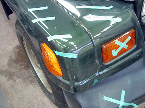 �W�[�v������O���\�̑O�t�F���_�[�̏㕔�̘c��