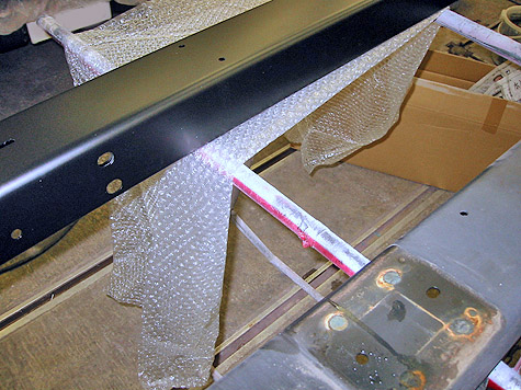 �W�[�v������O���\�̃o���p�[�̐V�i�Ƃ̔�r