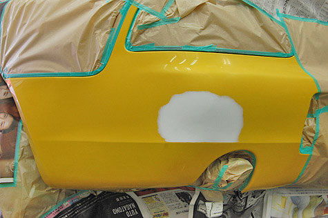 ポルシェ968クラブスポーツのバンパーにサフェを塗装