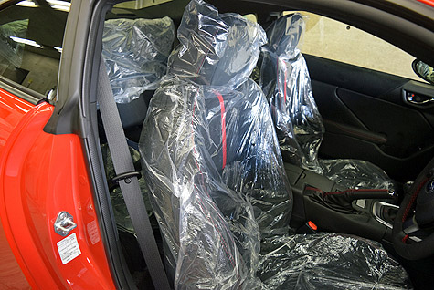 �X�o���BRZ(ZD8)�̐V�Ԏ��̃V�[�g�J�o�[